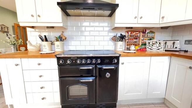 Fitted Kitchen