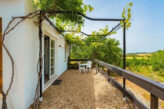 Exclusive Estate Between the Atlantic Ocean and th
