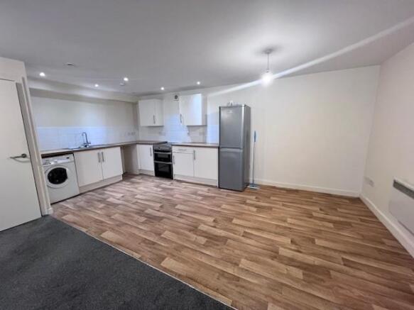 27 Stanhope Street kitchen.jpg