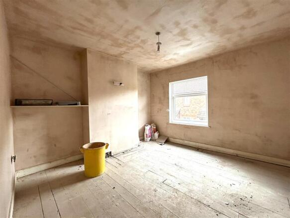 1 bed Terraced for sale Image 4