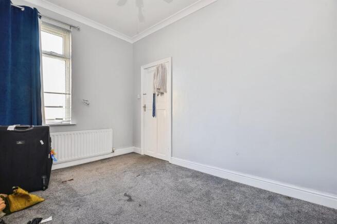 3 bed Terraced for sale Image 7