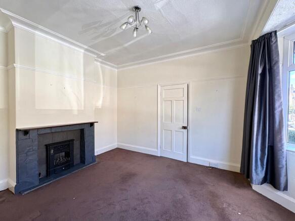 3 bed Semi-Detached Bungalow for sale Image 6
