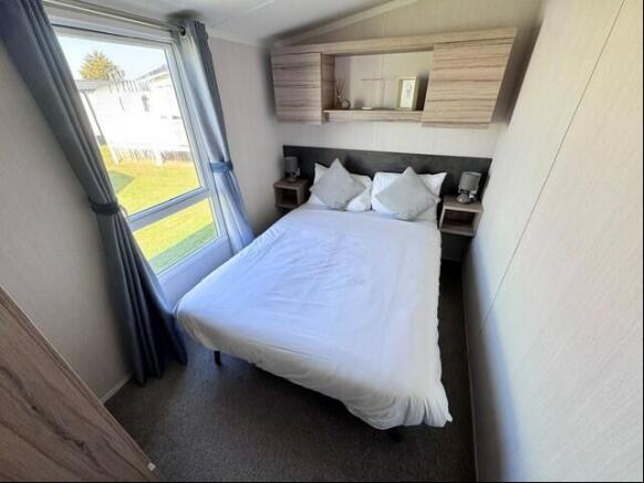 Coopers Beach Holiday Park, Church Lane East Mersea, Colchester, Essex, CO5 8TN photo 5