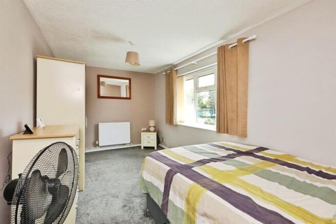 2 bed Apartment for sale Image 8