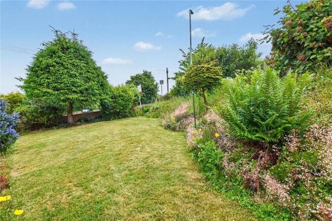 3 bed Bungalow for sale Image 9