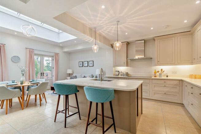 8616484-interior18-800.jpg