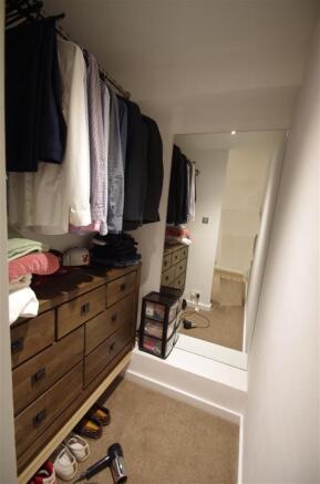 Master Bedroom - Wal