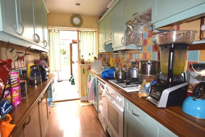 Kitchen: