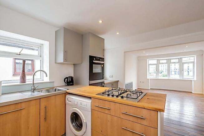 Lounge / Kitchen