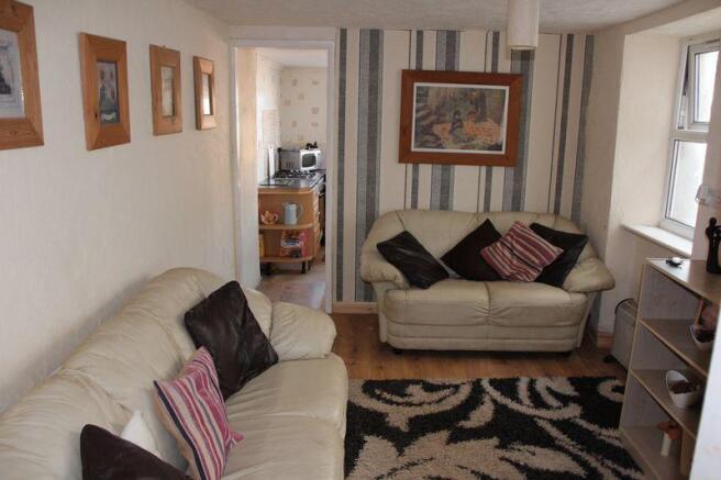 SITTING ROOM/SNUG