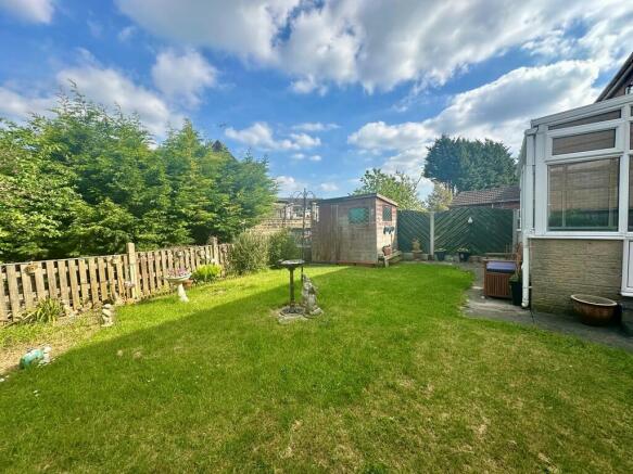 Rear Garden Middl...