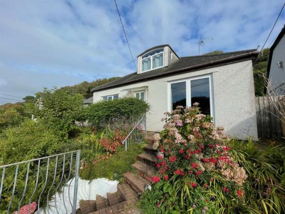 Front - Coombe Cottage.jpg