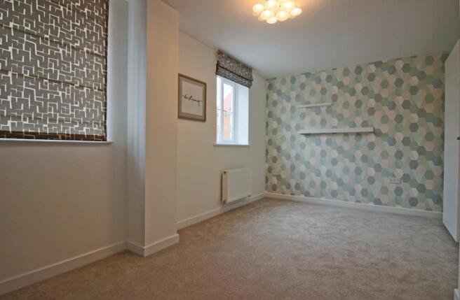 16 Heathcote Road be