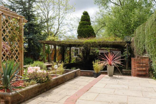 Gardens/Pond