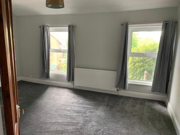 2 bed End of Terrace to rent Image 7