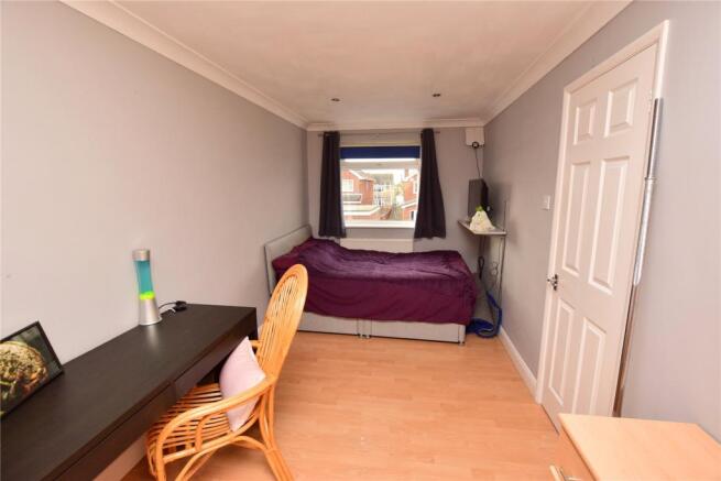 Bedroom 3 (2)