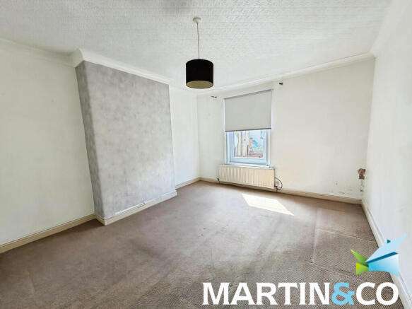 3 bed Terraced for sale Image 11