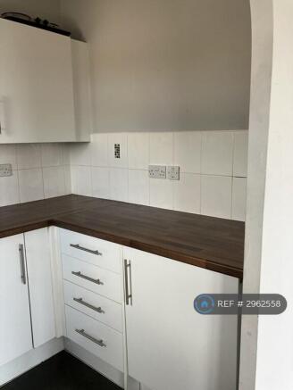 2 bed Flat to rent Image 8
