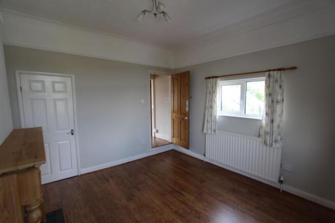 3 bed Not Specified to rent Image 5