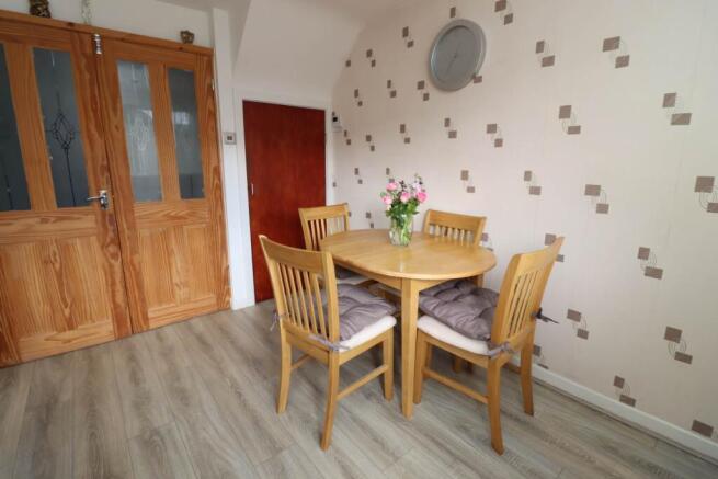 Renfrew Avenue, Eastham photo 4