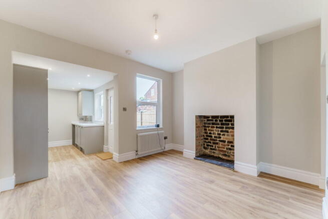 2 bed Terraced for sale Image 5