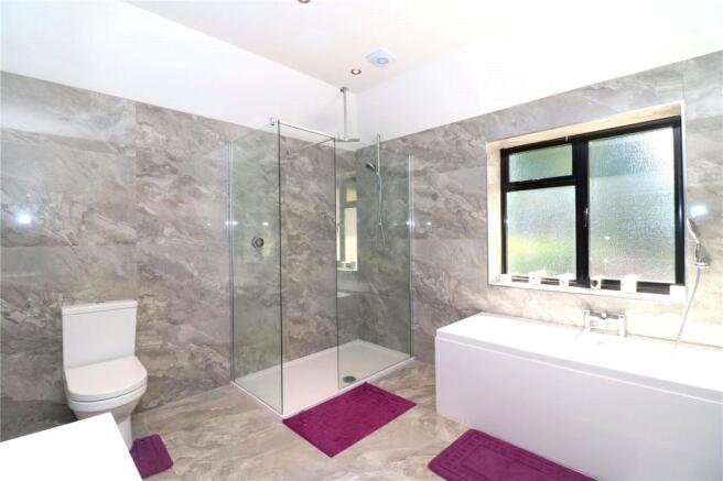 En Suite Bathroom