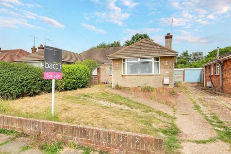 Barfield Park, Lancing, BN15