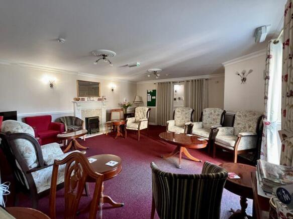 RESIDENTS LOUNGE