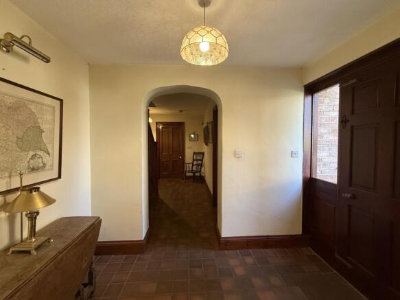 6 bed House for sale Image 7