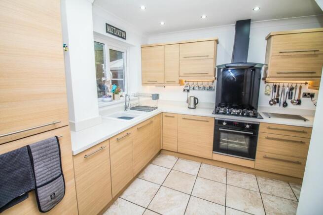 Kitchen Pic 2