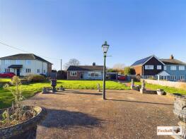 5, Rectory Field, Chelmondiston IP9 1HY