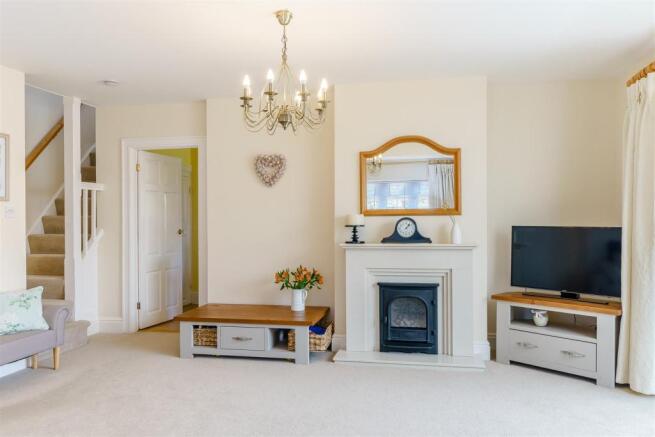 8341634-interior05.jpg