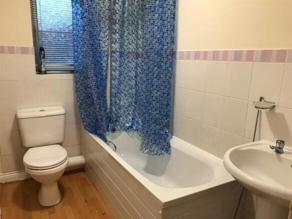 Bathroom.jpg