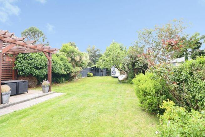 3 bed Semi-Detached for sale Image 11