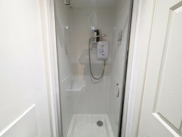 Cloakroom/wc