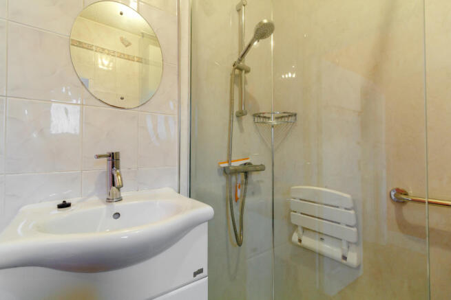 Shower Room Pic1