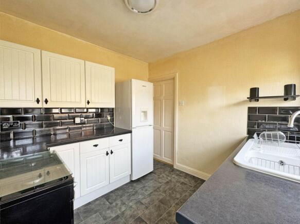 2 bed Semi-Detached Bungalow for sale Image 12