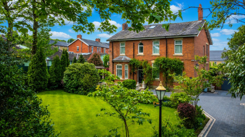 'The Old Vicarage' Hawkshaw Avenue