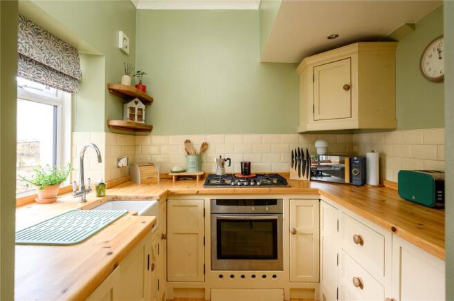 2 bed Terraced for sale Image 6
