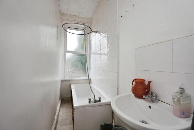 6 bed Terraced for sale Image 11