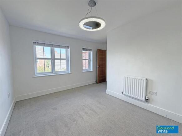 5 bed Detached to rent Image 12
