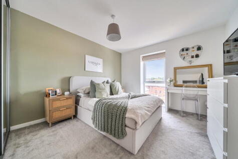 Adonia, John Thornycroft Road, Southampton, SO19