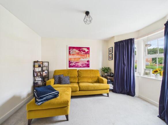 2 bed Apartment for sale Image 6
