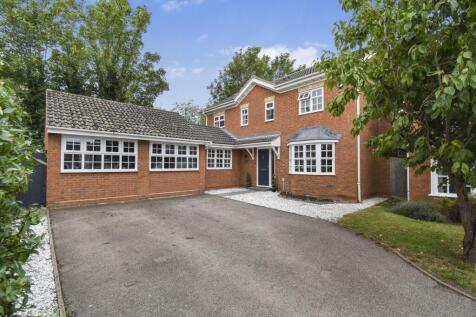 Jasmine Close, Biggleswade, SG18