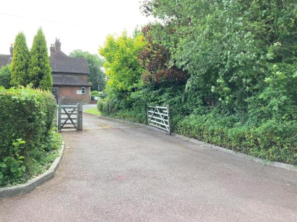 hampton 232 driveway.jpg