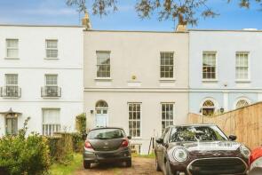 Flat 3, 112, London Road, Cheltenham GL52 6HJ