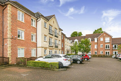 Albany Place, Egham, Surrey, TW20