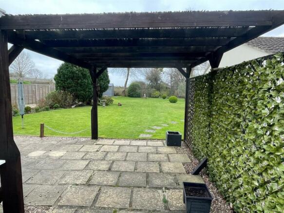 Rear Garden,.,,..jpg