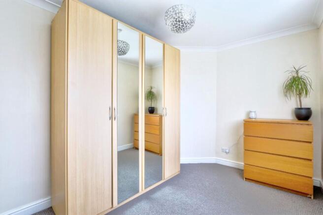 3 bed Semi-Detached for sale Image 10