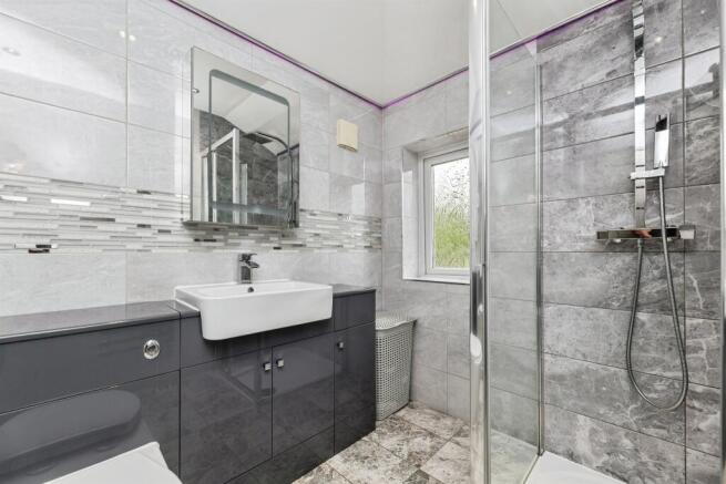 3 bed Semi-Detached for sale Image 6